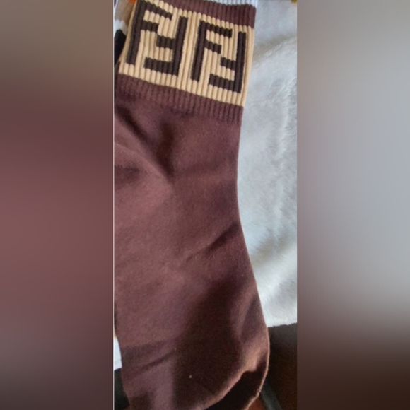 Fendi Unisex 3 pack Cashmere Socks W Size 7-9 Brown, Black, Beige Striped - Picture 3 of 6